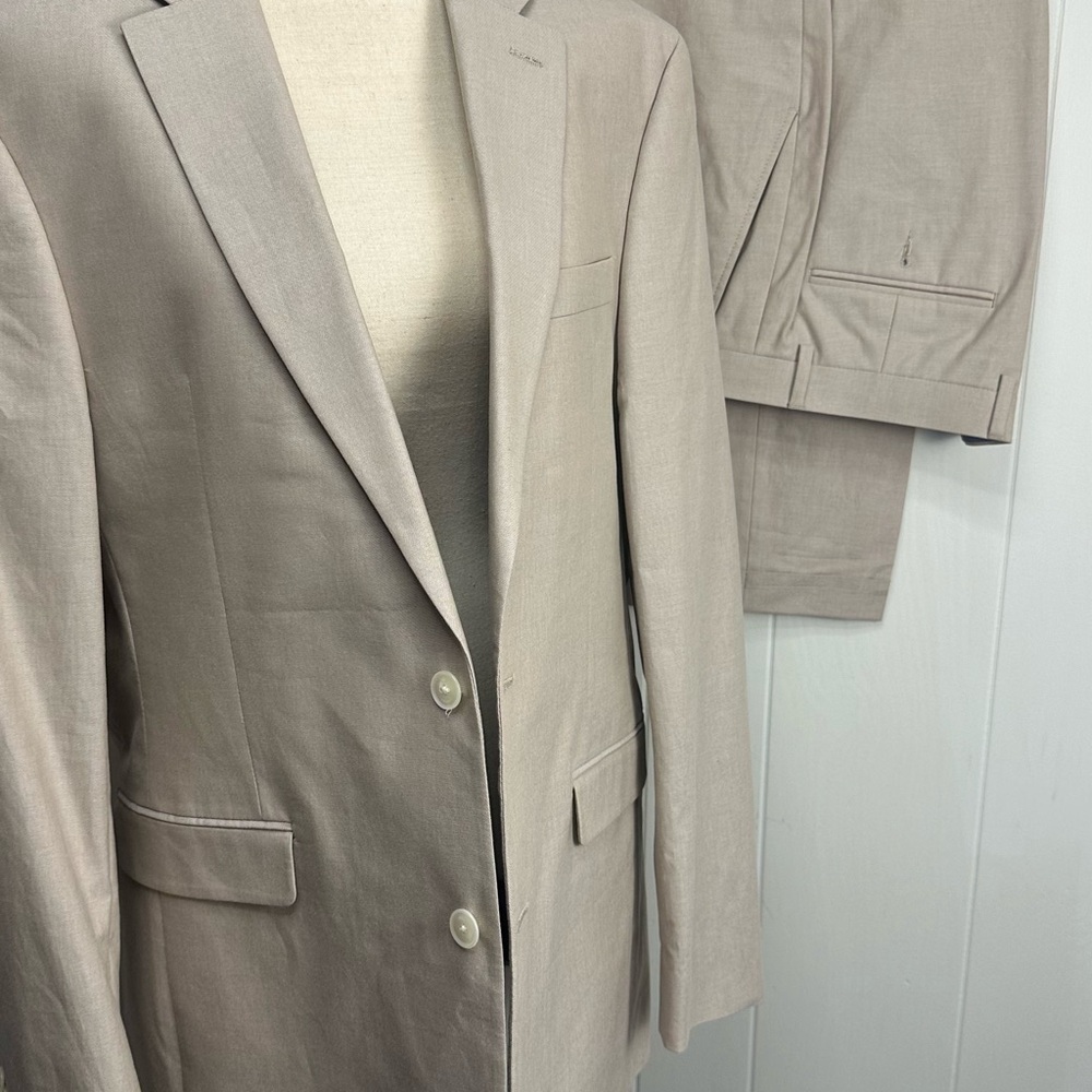 TOMMY HILFIGER Tan 98% Cotton 2 Pc Suit Men's  42L Pants 36W X 34L